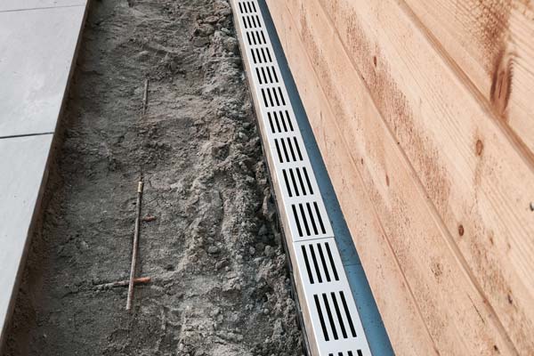 Afwatering langs het terras